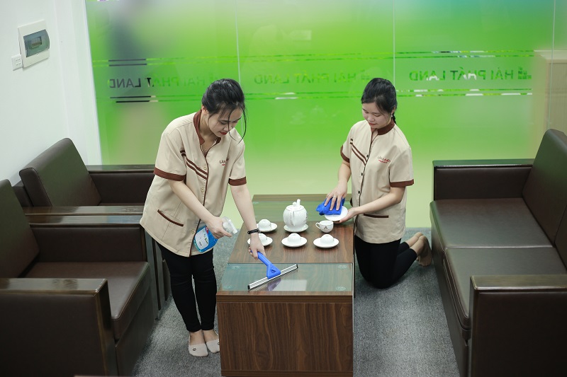Dịch vụ vệ sinh văn phòng theo giờ tại Hà Nội