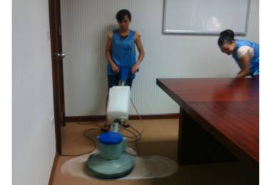 Dịch vụ vệ sinh văn phòng giá rẻ tại Hà Nội