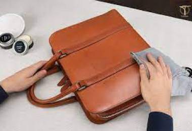MỘT SỐ CÁCH VỆ SINH ĐỒ DÙNG BẰNG DA