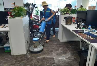 Dịch vụ vệ sinh văn phòng theo giờ tại Hà Nội tỉ mỉ, sạch sẽ